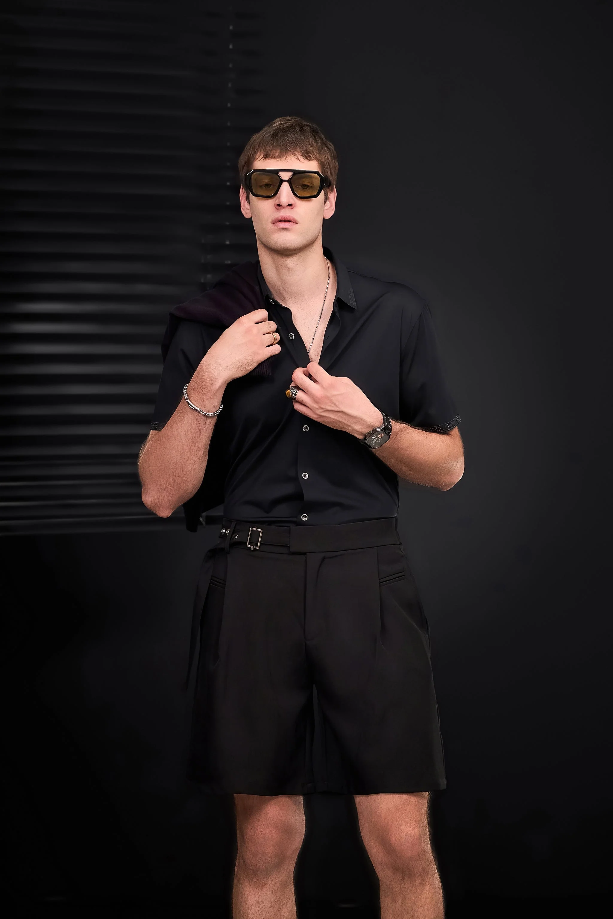 Contour Belted Short BLACK - Image 7