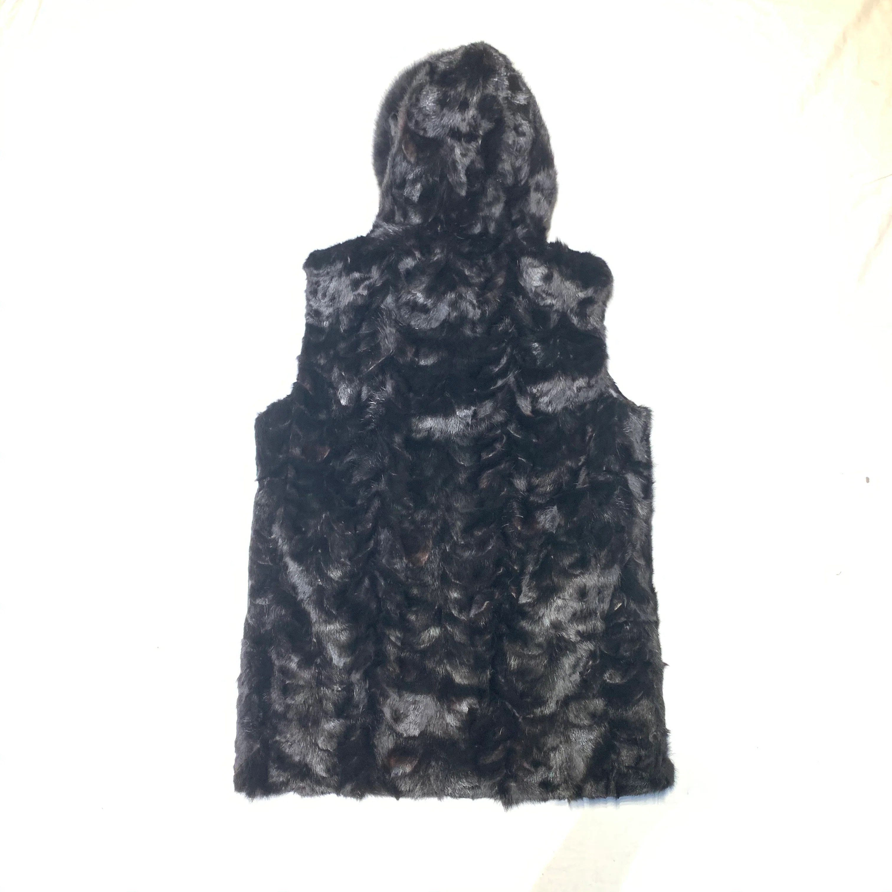 Kashani Men's Black Diamond Cut Mink Fur Fox Hooded Vest - Image 3