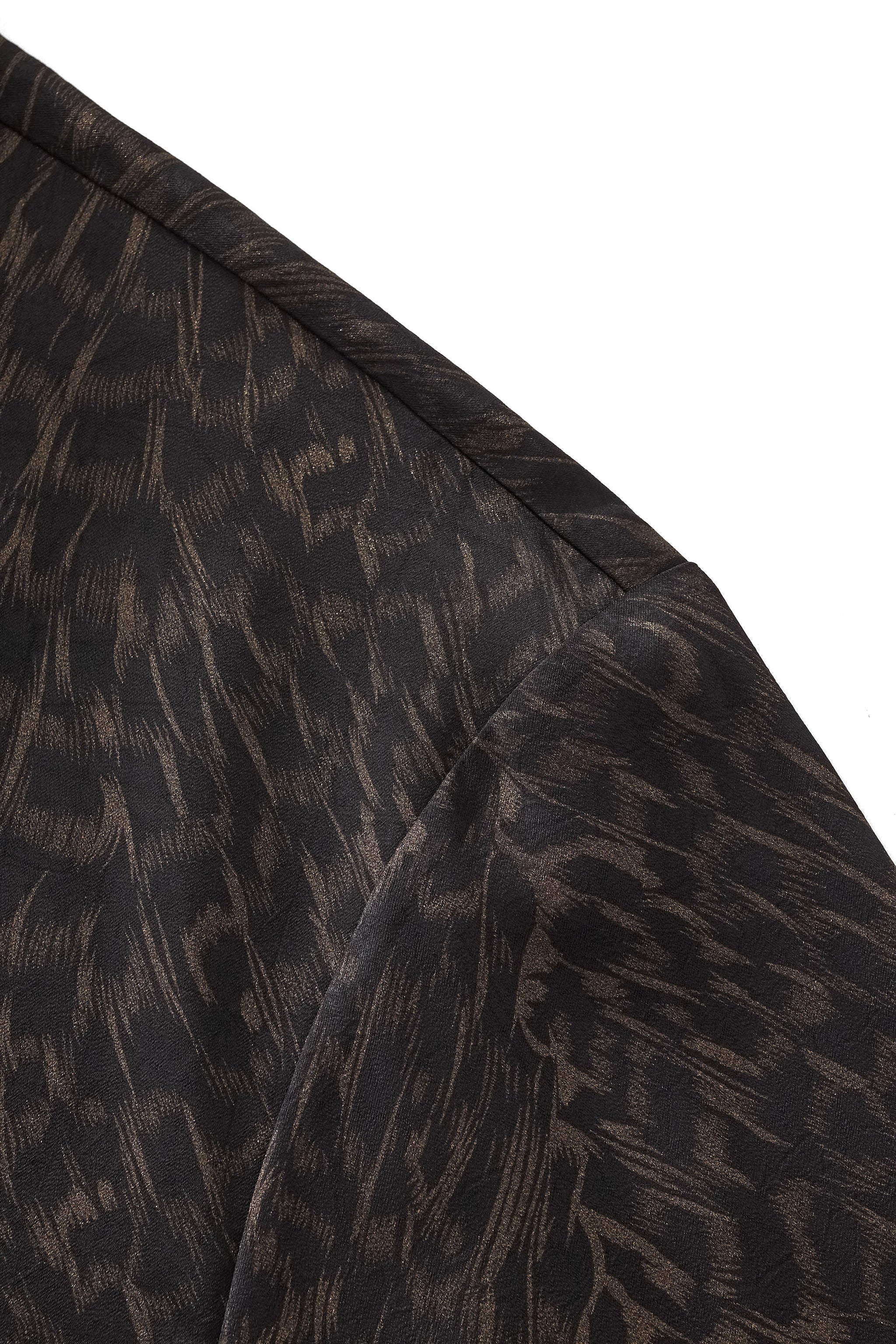 Noir Cheetah Stitchless LS Shirt BLACK - Image 5