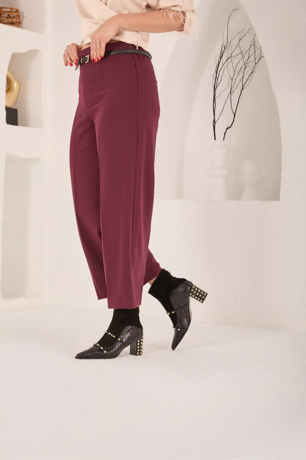The  Valentina Leather Block Heel Women Boot - Image 17