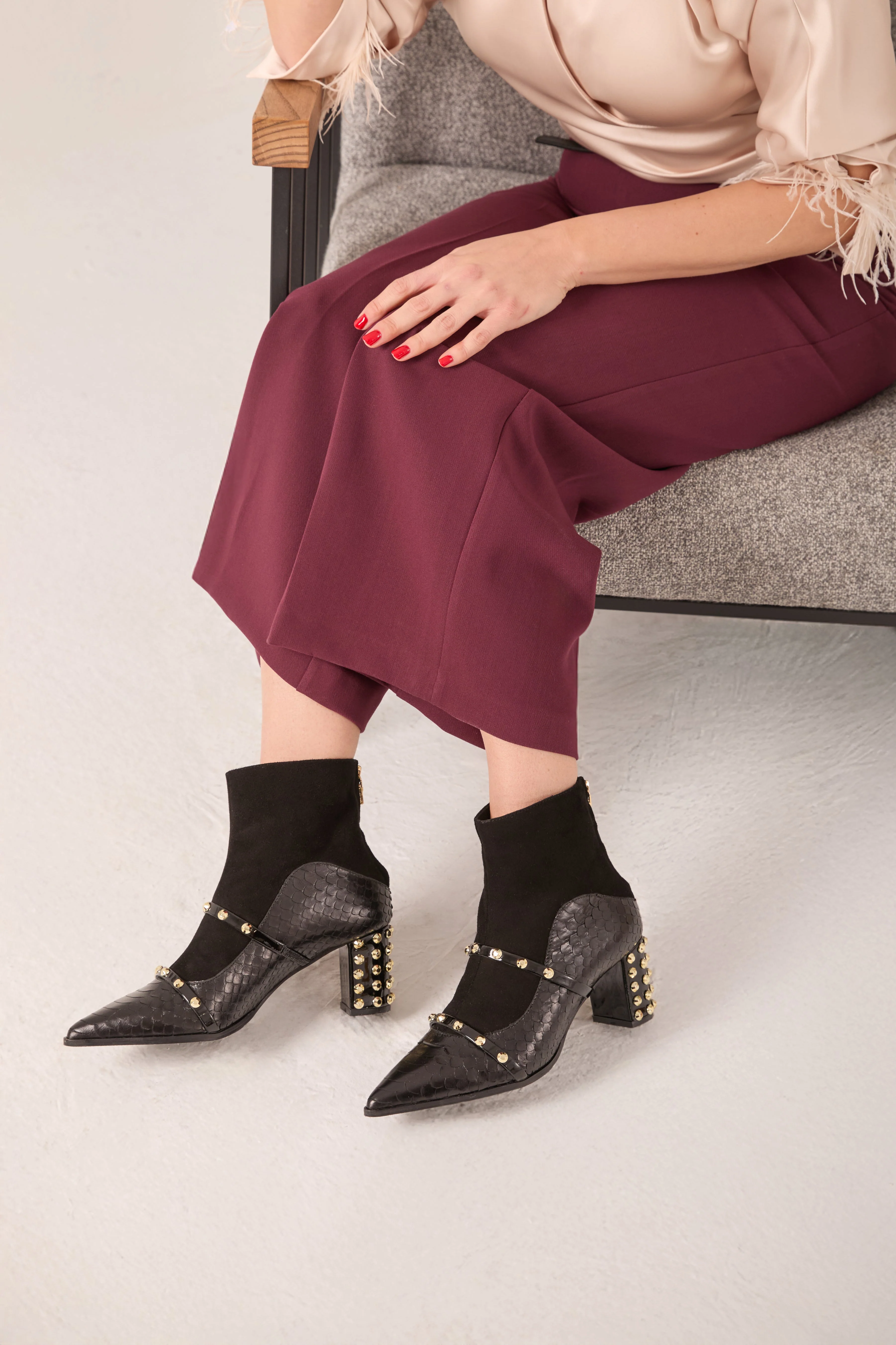 The  Valentina Leather Block Heel Women Boot - Image 2