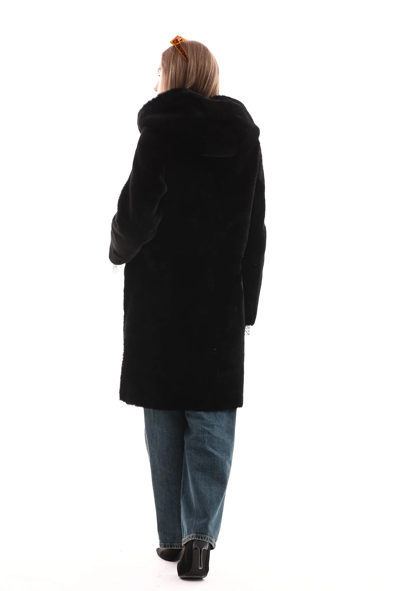 The VESARA Reversible Shearling Women Leather Coat – Jet Black - Image 6