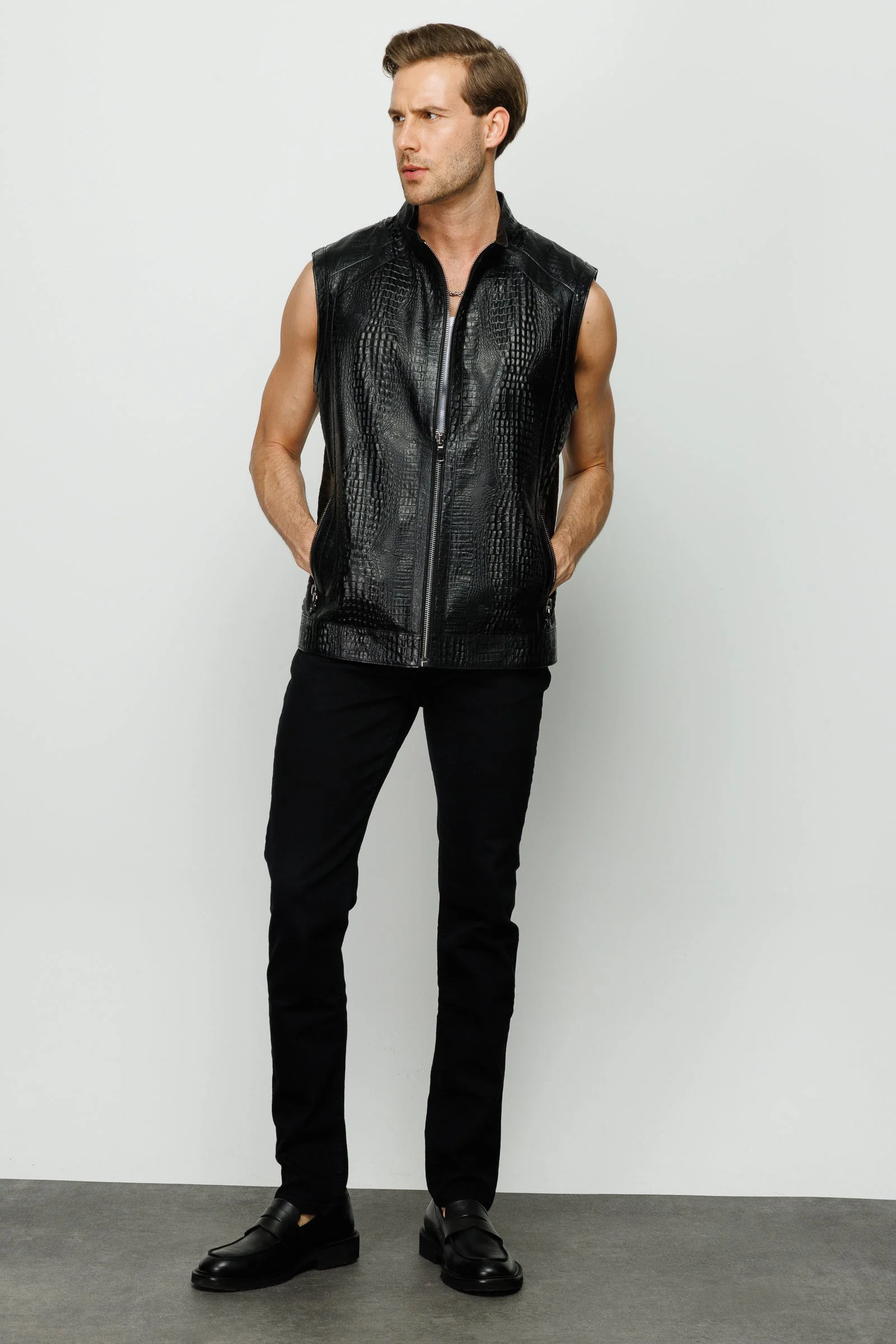 The Veyo Black Leathern Vest Men Jacket - Image 2